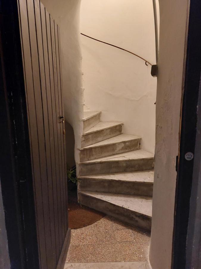 Studio Apartment In Neapolitan Castle Int 28 Luaran gambar